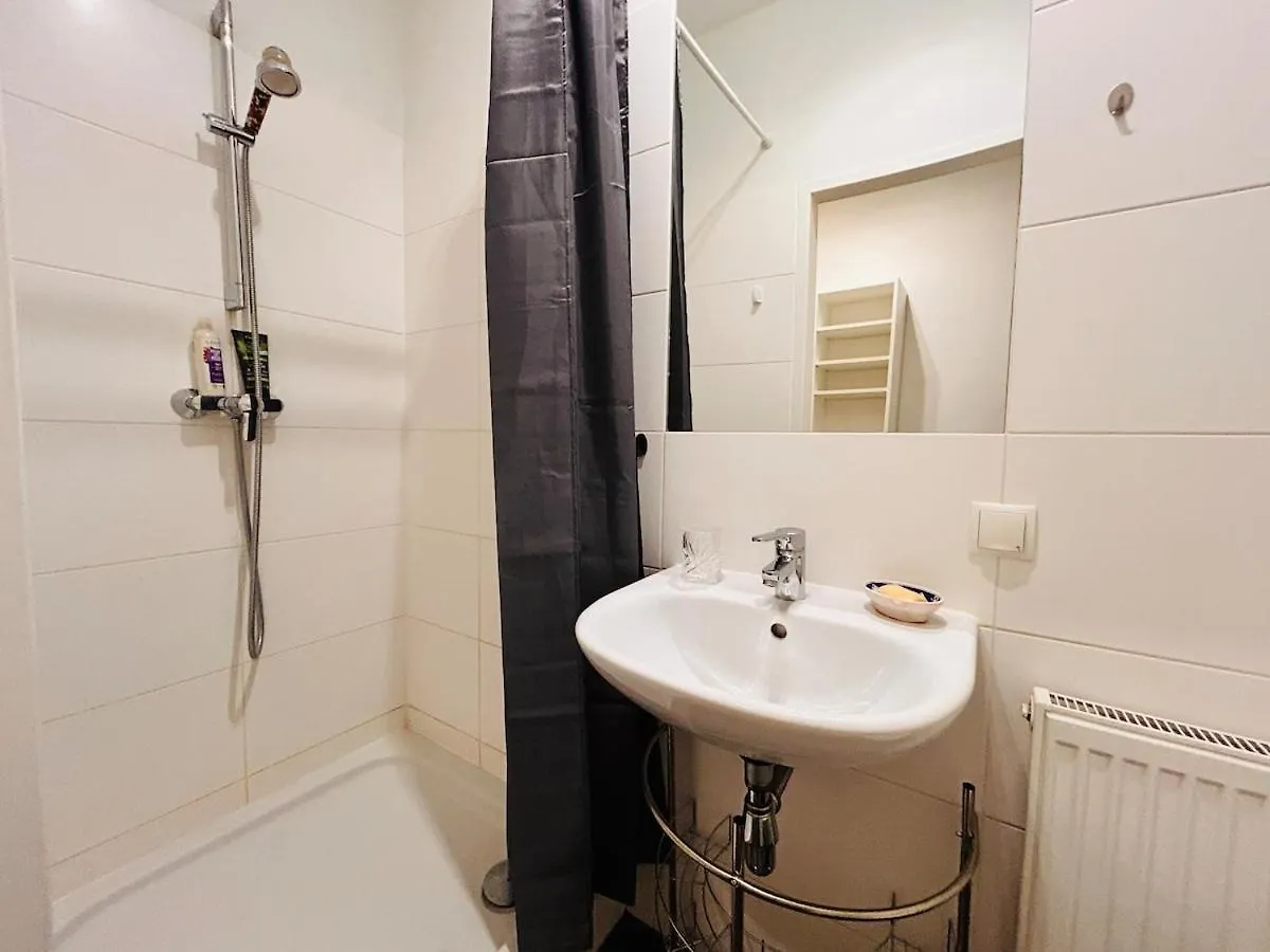Small & Fine Apartment Near Akh Vienna