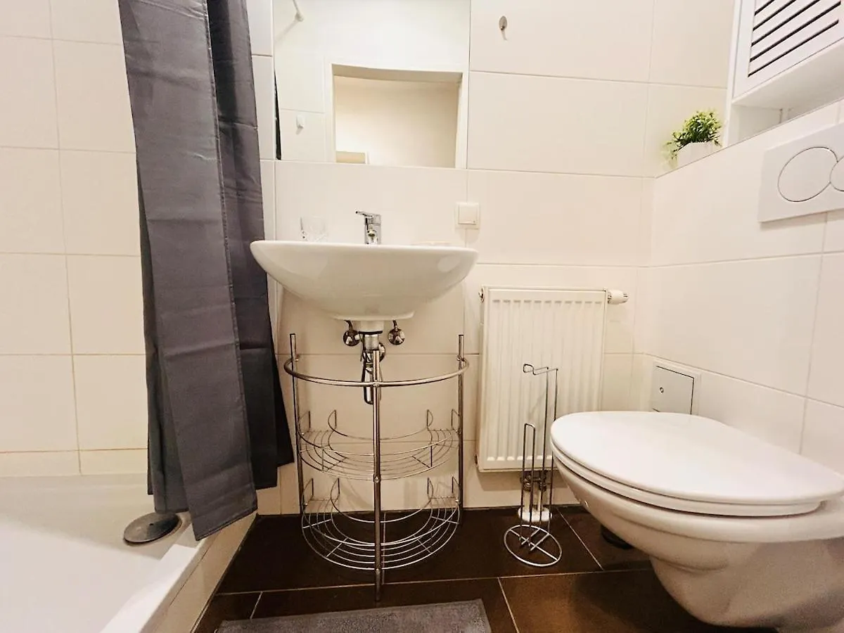 Small & Fine Apartment Near Akh Vienna